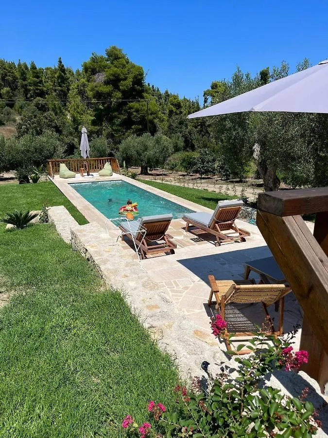 Villa Paralia Homes Cheerful 2 Bedroom With Pool, Unit #1 Kriopigi Greece