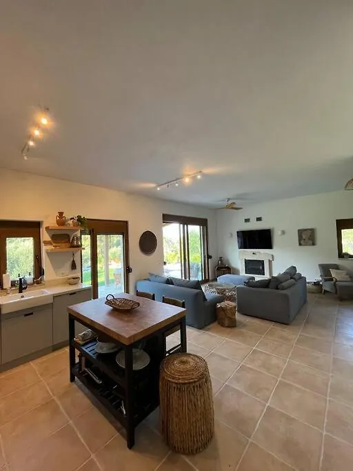 Paralia Homes Cheerful 2 Bedroom With Pool, Unit #1 Kriopigi 0*,