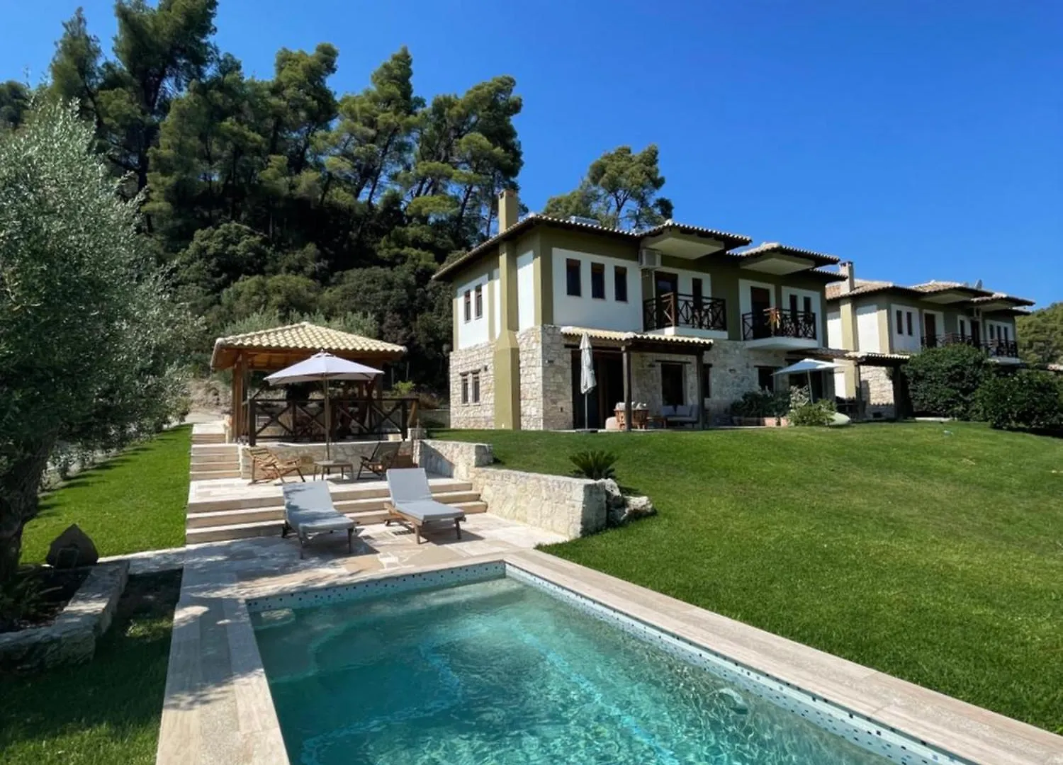 Paralia Homes Cheerful 2 Bedroom With Pool, Unit #1 contacts