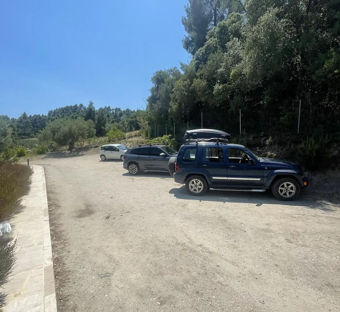 Paralia Homes Cheerful 2 Bedroom With Pool, Unit #1 Kriopigi Villa